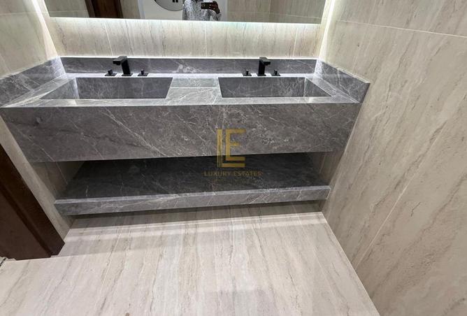 56024006 - Property Image 2