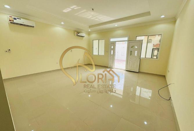 1016746 - Property Image 2