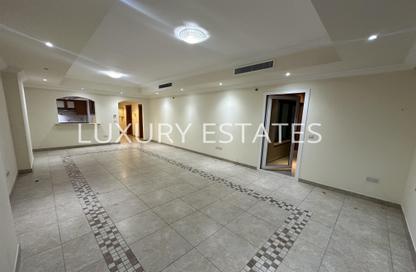 Apartment - 2 Bedrooms - 3 Bathrooms for sale in West Porto Drive - Porto Arabia - The Pearl Island - Doha Apartment - 2 Bedrooms - 3 Bathrooms for sale in West Porto Drive - Porto Arabia - The Pearl Island - Doha