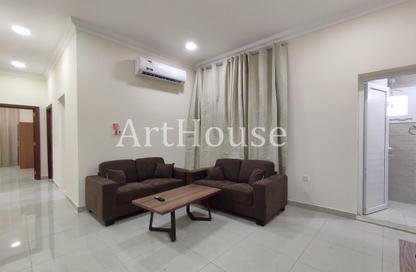 شقة - 2 غرف نوم - 3 حمامات للايجار في مجمع الخور - الخور