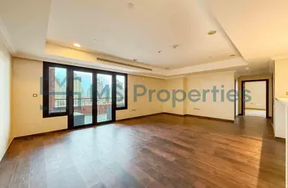 Apartment - 2 Bedrooms - 2 Bathrooms for rent in West Porto Drive - Porto Arabia - The Pearl Island - Doha