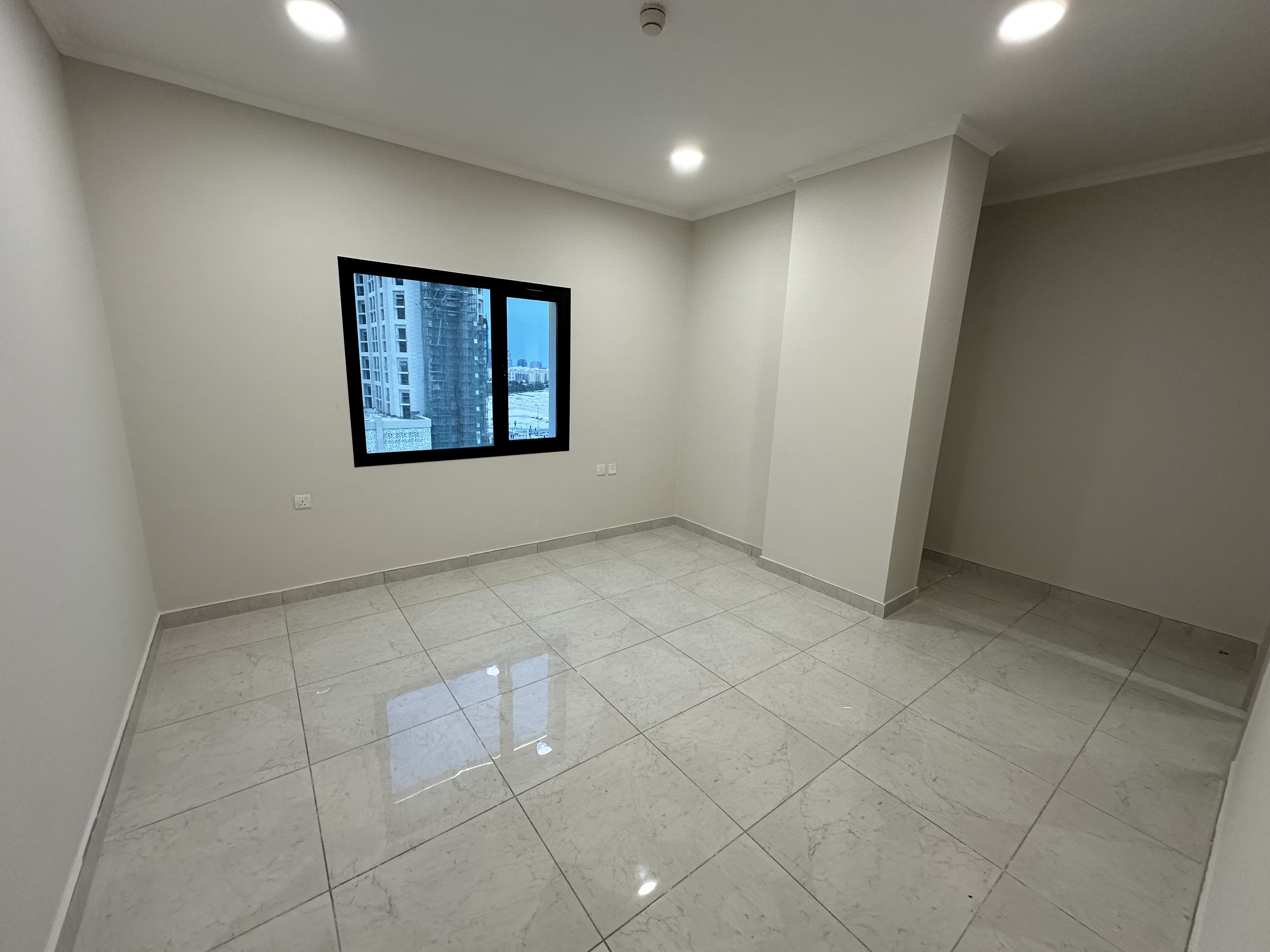 2 Bedroom Fully Furnished Fully City View thumbnail 10