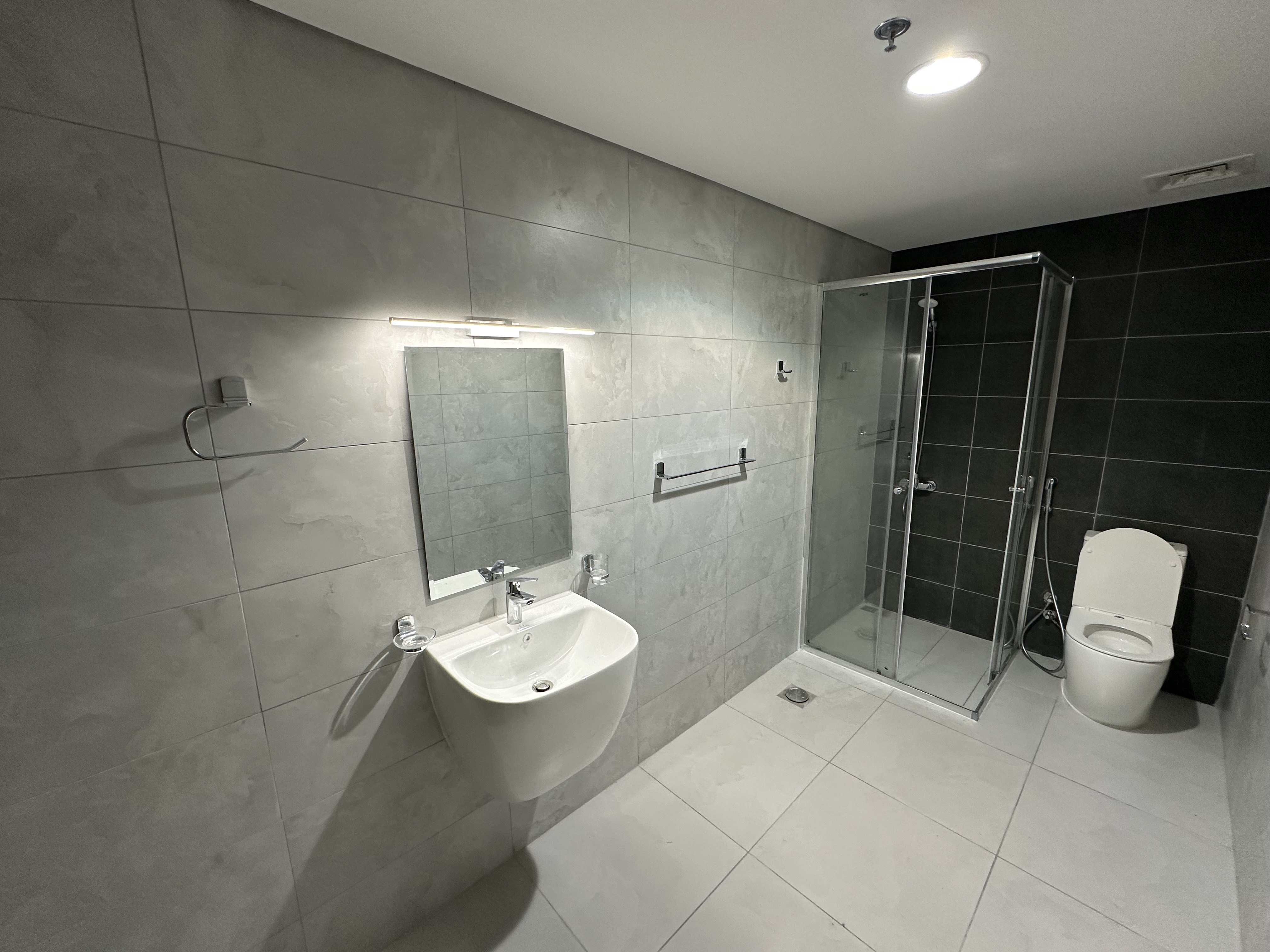 2 Bedroom Fully Furnished Fully City View thumbnail 12
