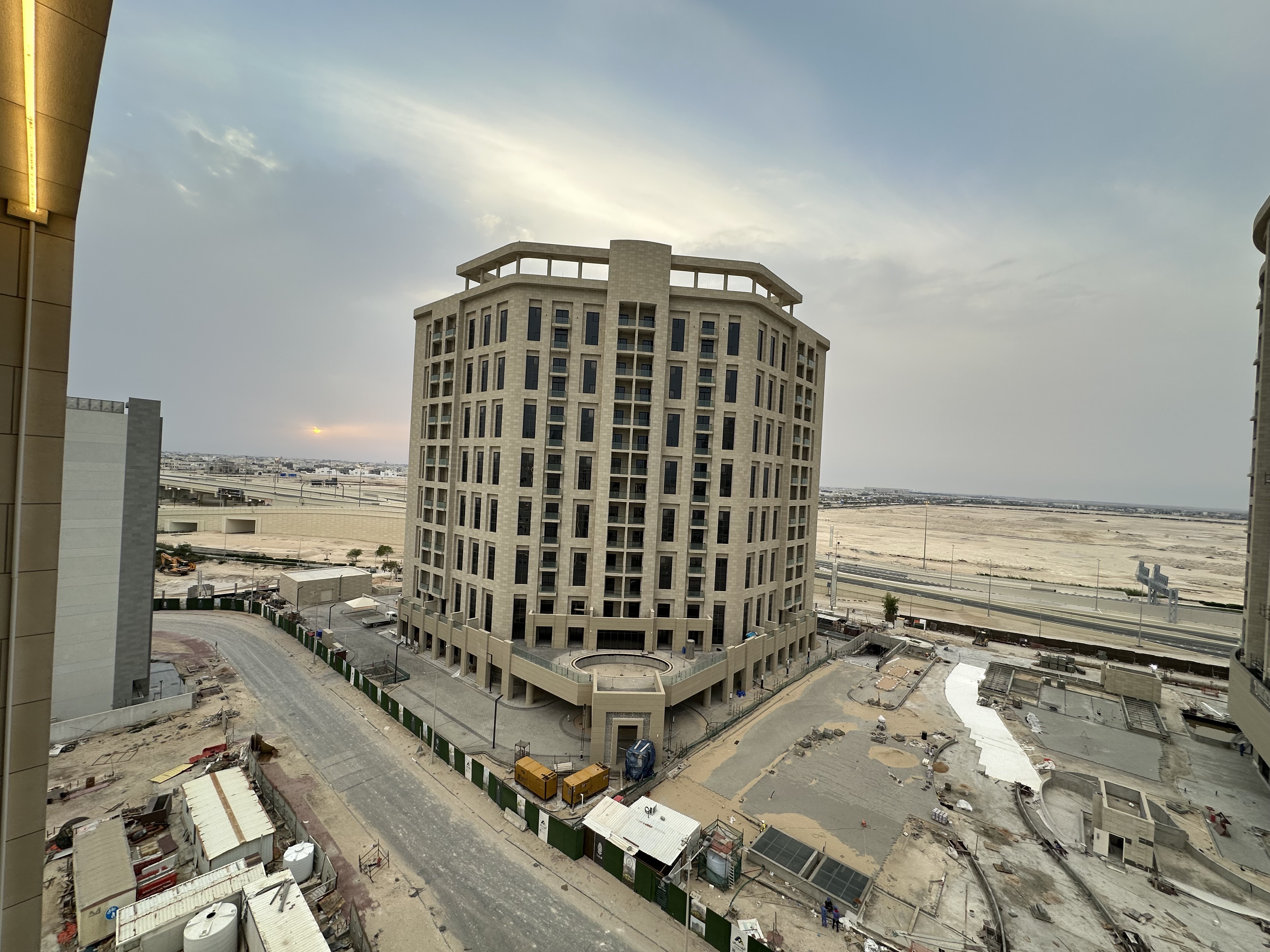 2 Bedroom Fully Furnished Fully City View thumbnail 2