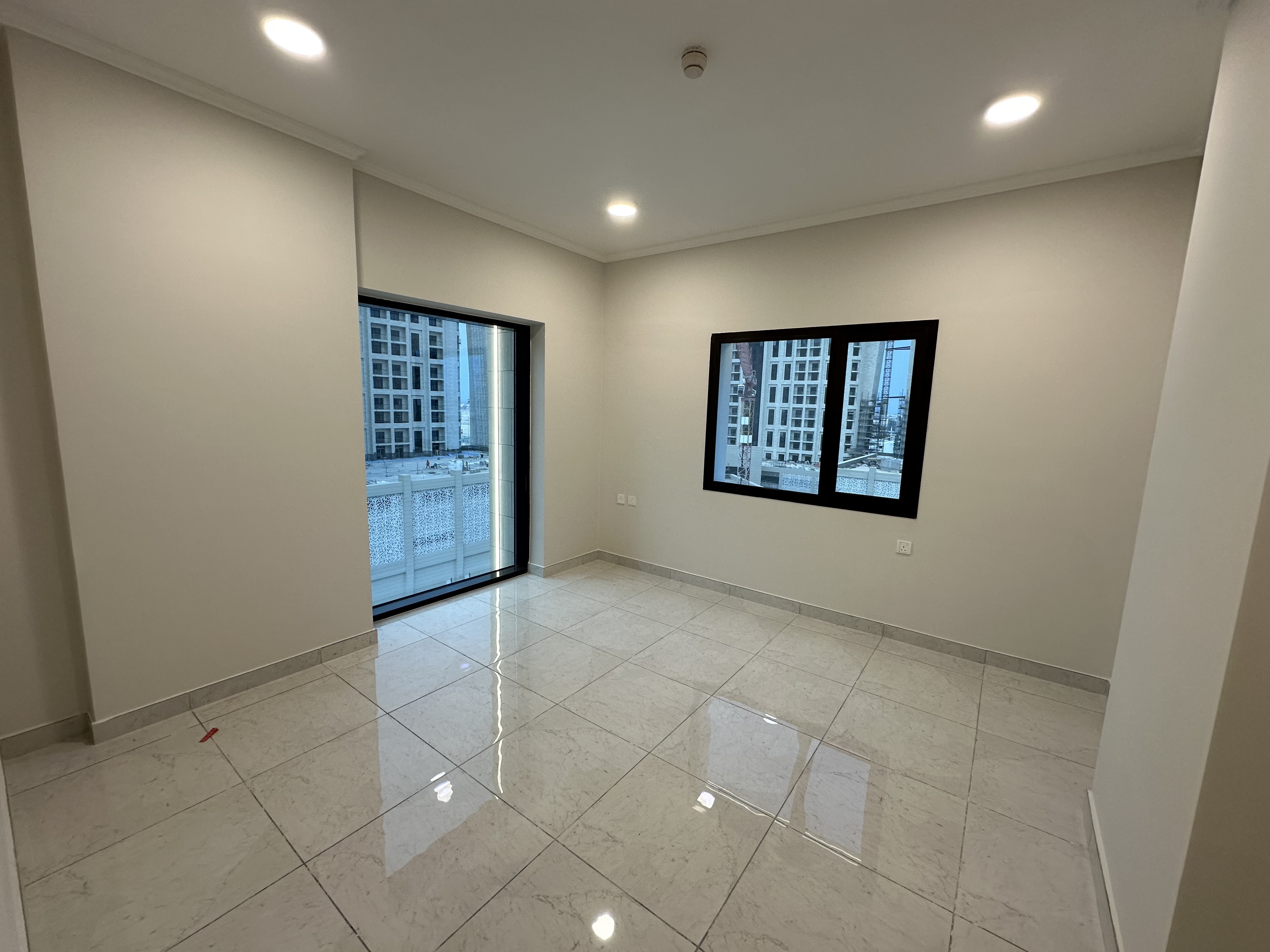 2 Bedroom Fully Furnished Fully City View thumbnail 8