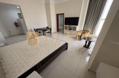 Apartment - Studio - 1 Bathroom for rent in Al Sadd Road - Al Sadd - Doha