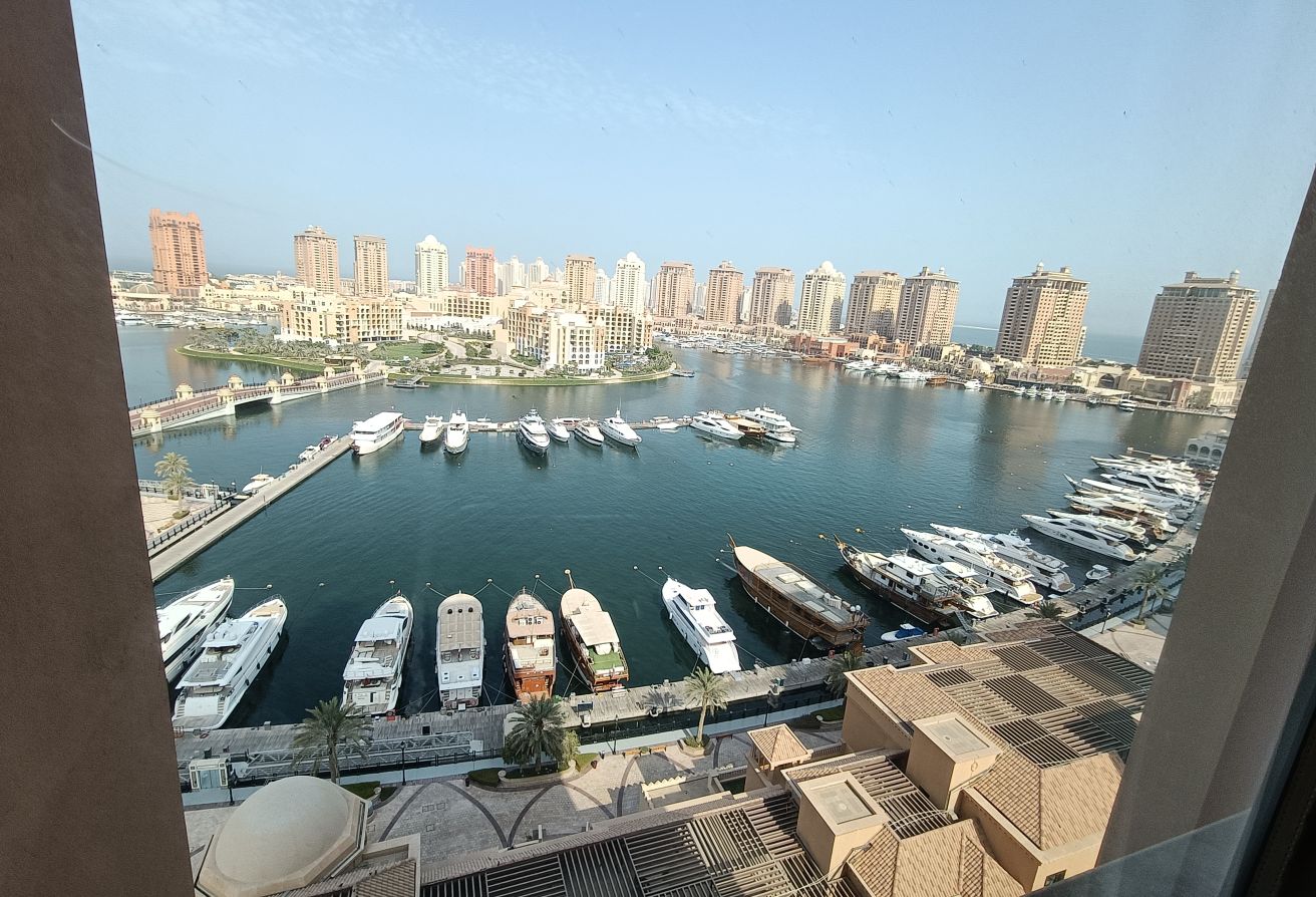 Spacious 1Bhk|Fully Furnished| With Balcony Porto