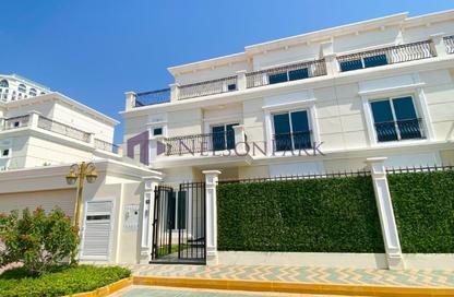 Villa - 6 Bedrooms - 7+ Bathrooms for rent in Floresta Gardens - Floresta Gardens - The Pearl Island - Doha