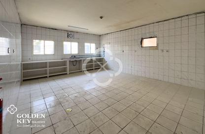 Labor Camp - Studio - 7+ for rent in Industrial Area 2 - Industrial Area - Industrial Area - Doha