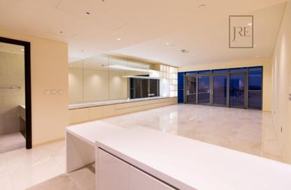 Apartment - 2 Bedrooms - 3 Bathrooms for sale in Seef Lusail Tower 1 - Seef Lusail - Lusail City - Lusail