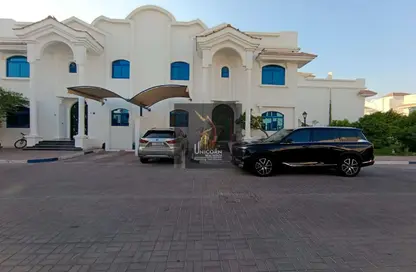Compound - 5 Bedrooms - 3 Bathrooms for rent in Al Nuaija Street - Al Nuaija - Doha