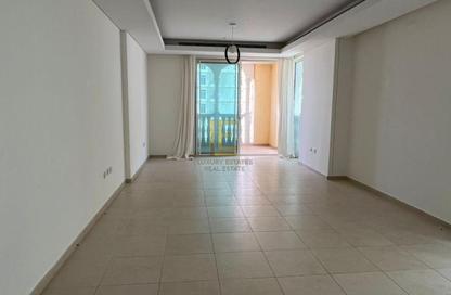 Apartment - 2 Bedrooms - 2 Bathrooms for rent in Viva West - Viva Bahriyah - The Pearl Island - Doha Apartment - 2 Bedrooms - 2 Bathrooms for rent in Viva West - Viva Bahriyah - The Pearl Island - Doha