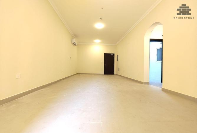 57304060 - Property Image 2