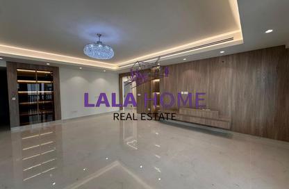 Apartment - 3 Bedrooms - 5 Bathrooms for rent in East Porto Drive - Porto Arabia - The Pearl Island - Doha Apartment - 3 Bedrooms - 5 Bathrooms for rent in East Porto Drive - Porto Arabia - The Pearl Island - Doha