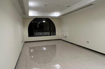 Apartment - 2 - 3 for rent in Two Porto Arabia - Porto Arabia - The Pearl Island - Doha