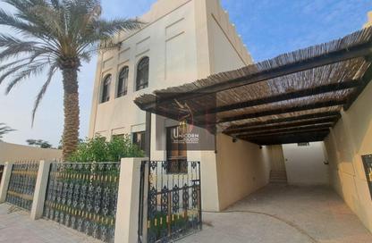 مجمع سكني - 4 غرف نوم - 5 حمامات للايجار في المسيلة - المسيلة - الدوحة