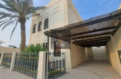 مجمع سكني - 4 غرف نوم - 5 حمامات للايجار في المسيلة - المسيلة - الدوحة