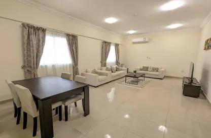 Apartment - 2 Bedrooms - 2 Bathrooms for rent in Al Mansoura - Al Mansoura - Doha