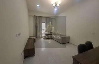 شقة - 2 غرف نوم - 3 حمامات للايجار في بناية الهاشمي - شارع المنتزه - المنتزه - الدوحة