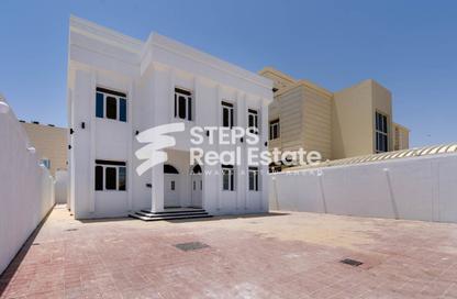 Villa - 7+ Bedrooms - 7 Bathrooms for rent in Umm Qarn - Al Daayen Villa - 7+ Bedrooms - 7 Bathrooms for rent in Umm Qarn - Al Daayen
