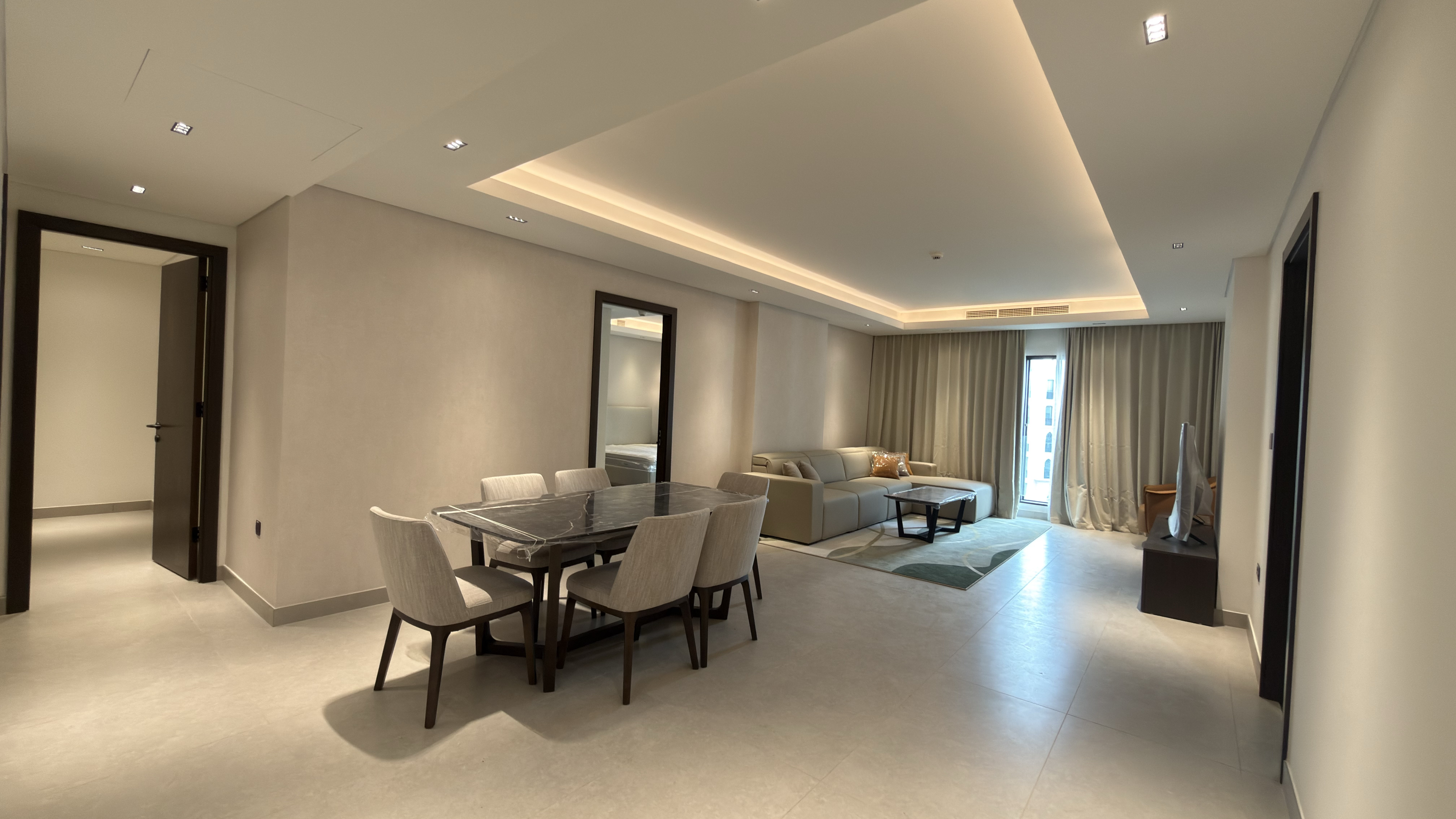 LUXURIOUS BEACH FRONT LIFE-STYLE OWN THE LUXURY !! thumbnail 2