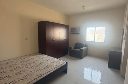 Apartment - Studio - 1 Bathroom for rent in Najma - Doha