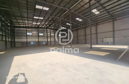 مخزن - استوديو - 4 حمامات للايجار في شارع الصناعية الشرقي - بركة العوامر - الوكرة