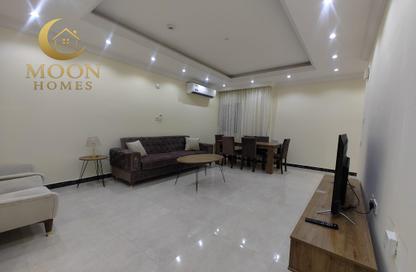 Apartment - 2 Bedrooms - 2 Bathrooms for rent in Al Mansoura - Al Mansoura - Doha