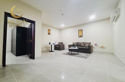 Apartment - 1 - 1 for rent in Umm Ghwailina Comm - Umm Ghuwalina - Umm Ghuwailina - Doha Apartment - 1 - 1 for rent in Umm Ghwailina Comm - Umm Ghuwalina - Umm Ghuwailina - Doha