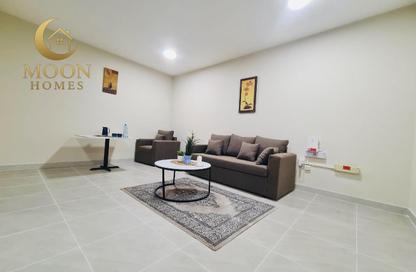 Apartment - 1 - 1 for rent in Umm Ghwailina Comm - Umm Ghuwalina - Umm Ghuwailina - Doha
