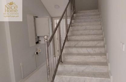 Villa - 6 Bedrooms - 7 Bathrooms for rent in Muraikh - AlMuraikh - Doha