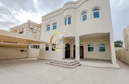 Villa - 4 Bedrooms - 5 Bathrooms for rent in Al Markhiya Street - Al Markhiya - Doha