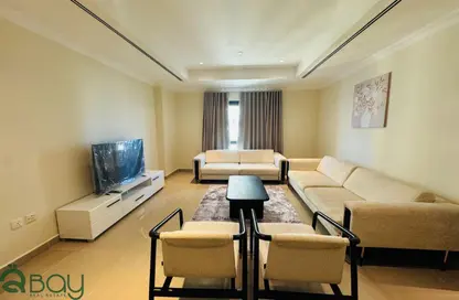 Apartment - 1 Bedroom - 2 Bathrooms for rent in East Porto Drive - Porto Arabia - The Pearl Island - Doha
