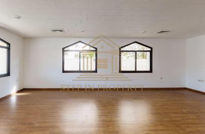 Villa - 4 Bedrooms - 5 Bathrooms for rent in Al Sadd Road - Al Sadd - Doha