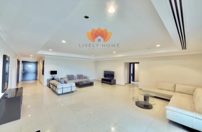 Apartment - 2 Bedrooms - 3 Bathrooms for rent in East Porto Drive - Porto Arabia - The Pearl Island - Doha Apartment - 2 Bedrooms - 3 Bathrooms for rent in East Porto Drive - Porto Arabia - The Pearl Island - Doha