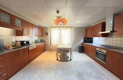 Apartment - 2 Bedrooms - 3 Bathrooms for rent in East Porto Drive - Porto Arabia - The Pearl Island - Doha Apartment - 2 Bedrooms - 3 Bathrooms for rent in East Porto Drive - Porto Arabia - The Pearl Island - Doha