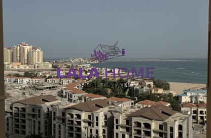Apartment - 1 Bedroom - 2 Bathrooms for rent in Tower 28 - Porto Arabia - The Pearl Island - Doha