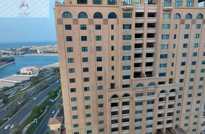 Apartment - 1 Bedroom - 2 Bathrooms for rent in Tower 13 - Porto Arabia - The Pearl Island - Doha