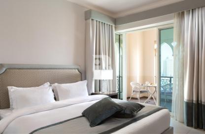 Apartment - 2 Bedrooms - 2 Bathrooms for rent in Al Mutahidah Tower - Viva Bahriyah - The Pearl Island - Doha