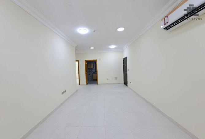 54393592 - Property Image 2