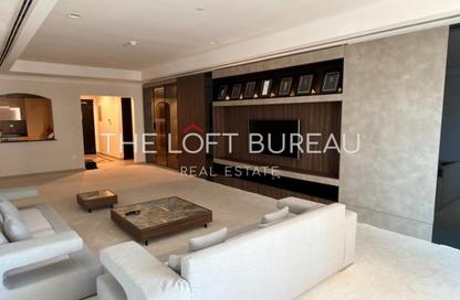 Apartment - 2 Bedrooms - 2 Bathrooms for rent in West Porto Drive - Porto Arabia - The Pearl Island - Doha