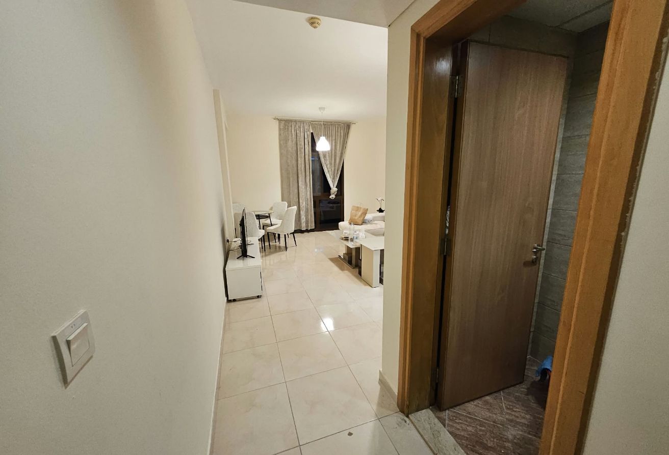 Spacious 1bhk Furnished apartment only in 5000 exc thumbnail 12