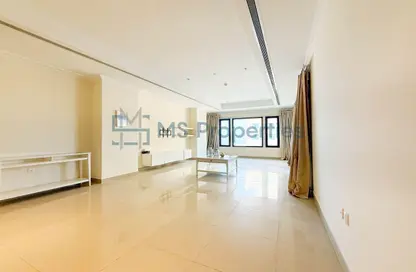 Apartment - 1 Bedroom - 2 Bathrooms for sale in West Porto Drive - Porto Arabia - The Pearl Island - Doha