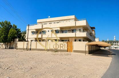 Whole Building - 2 Bedrooms - 2 Bathrooms for sale in Al Luqta - Al Luqta - Doha