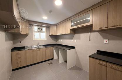 Apartment - 2 Bedrooms - 2 Bathrooms for rent in Al Sadd Road - Al Sadd - Doha