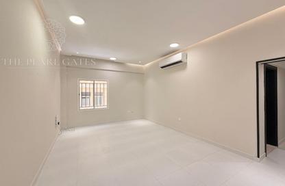 Apartment - 2 Bedrooms - 2 Bathrooms for rent in Al Sadd Road - Al Sadd - Doha