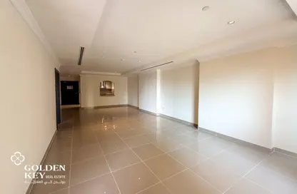 Apartment - 1 Bedroom - 2 Bathrooms for rent in West Porto Drive - Porto Arabia - The Pearl Island - Doha