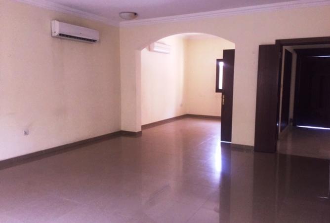 1006360 - Property Image 3