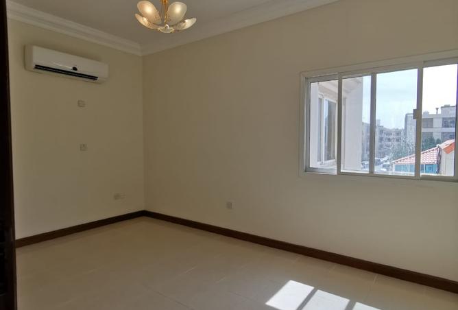 54637787 - Property Image 3