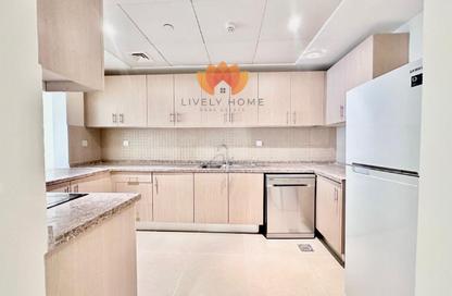 Apartment - 1 Bedroom - 2 Bathrooms for rent in West Porto Drive - Porto Arabia - The Pearl Island - Doha